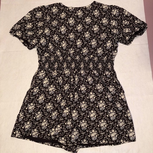 Anthropologie Katerina button front Floral Print boho Short Sleeve Romper XL - Picture 12 of 14